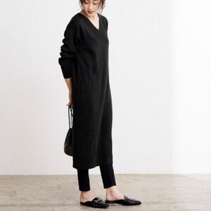 NWOT Wilfred Wool Cashmere Blend VNeck Long Sleeve Max Dress Size 2XS